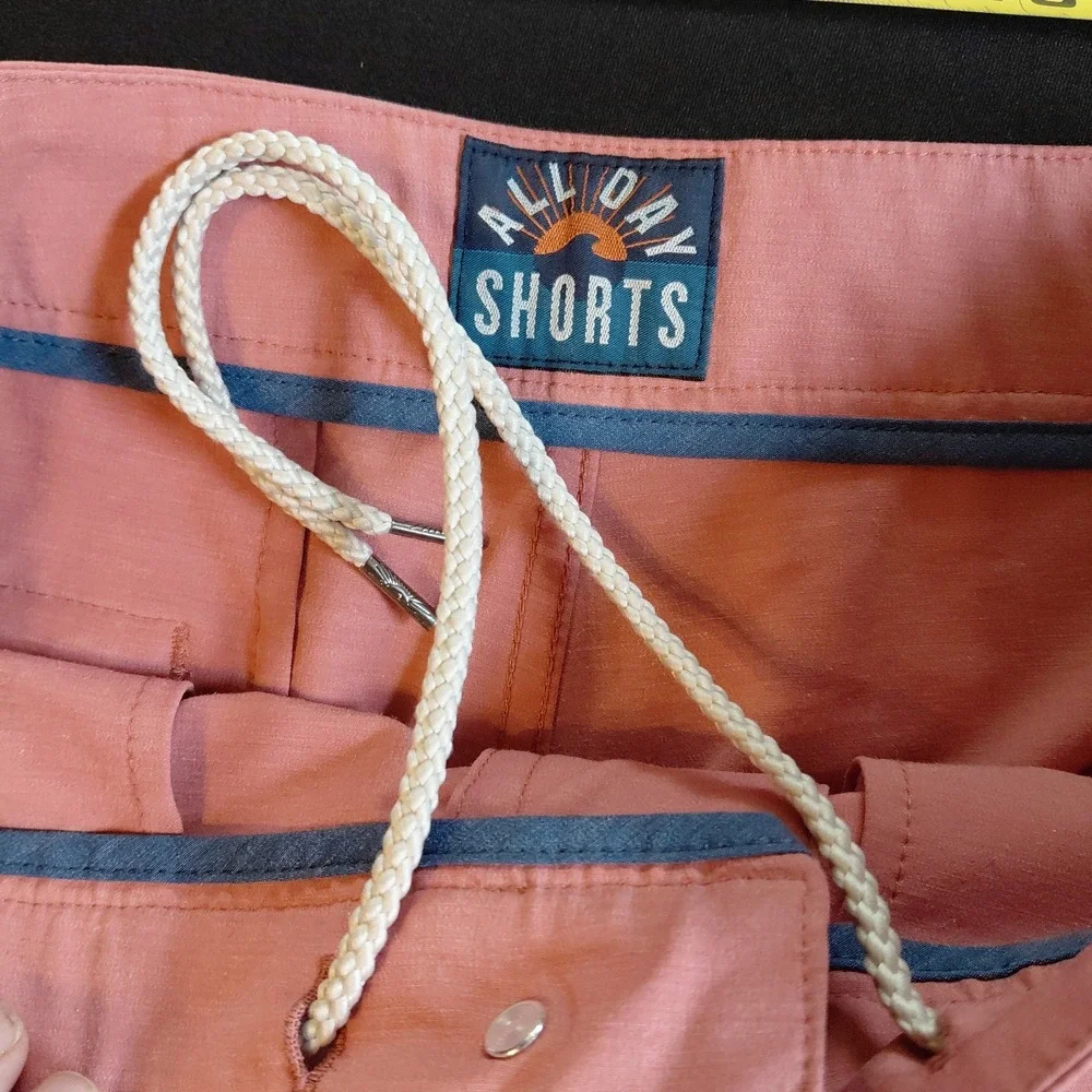 Faherty Original All Day Shorts Size 29 Salmon Inside Drawstring 